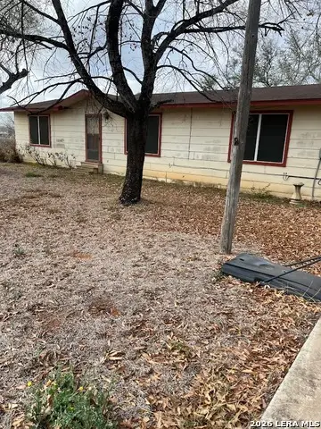 2912 Brown Ave, Jourdanton, TX 78026 - #1