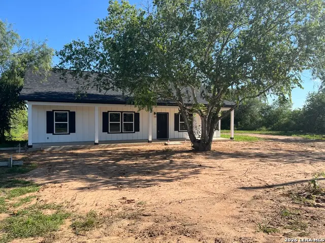 215 County Road 1614, Moore, TX 78057 - #2