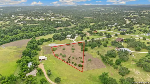 128 Rio Grande Dr, Blanco, TX 78606