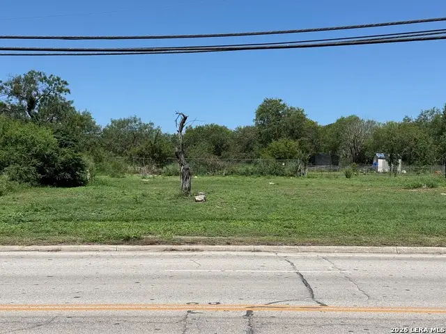 3513 Commercial Ave #3, San Antonio, TX 78221 - #2