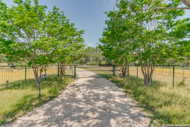 519 N Brasstown Dr, Blanco, TX 78606 - #3