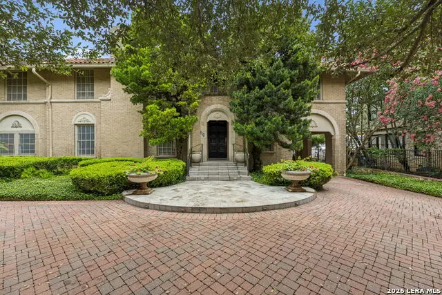 110 Geneseo Rd, Terrell Hills, TX 78209 - #3