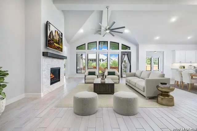 10006 Sarah Pl, Boerne, TX 78006 - #2