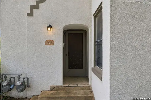 326 E Mistletoe Ave, San Antonio, TX 78212 - #3