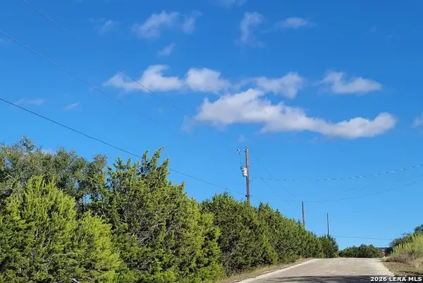 405 Bluebonnet Breeze, Canyon Lake, TX 78133