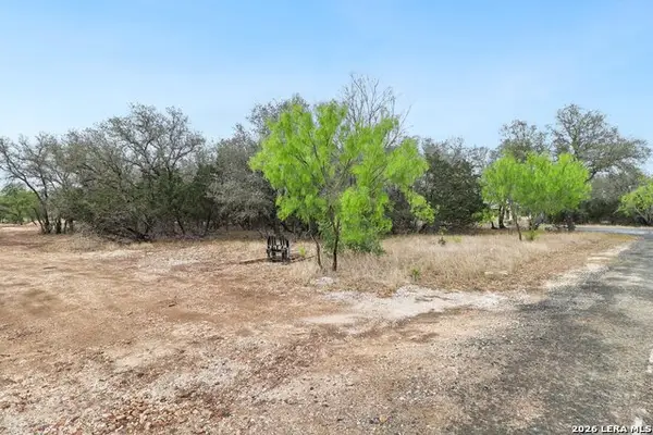 10 Lazy Day, ConCan, TX 78838