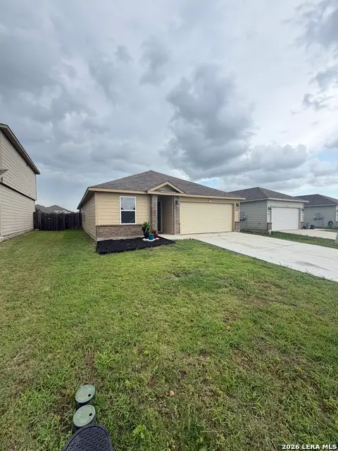 14616 Stable Spgs, Elmendorf, TX 78112