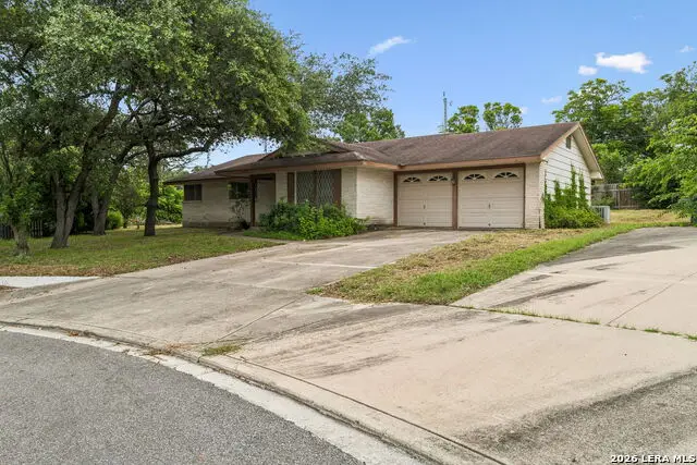 10801 Pinehill St, San Antonio, TX 78230 - #2