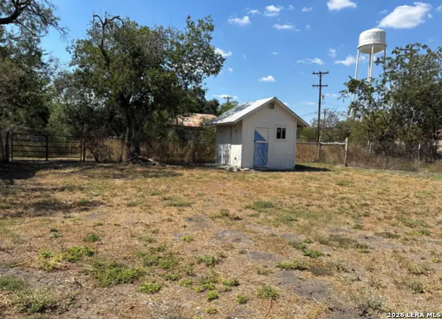 11615 Castro Ave, Lacoste, TX 78039 - #2