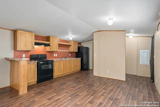 311 N Reed St, Pleasanton, TX 78064 - #2