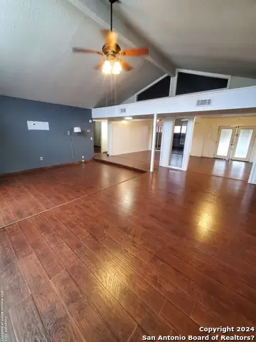 5295 Round Table Dr, San Antonio, TX 78218 - #2