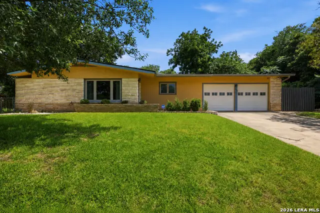 246 W Glenview Dr, San Antonio, TX 78228 - #1