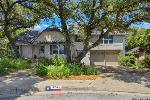 11242 Whisper Spring Dr, San Antonio, TX 78230