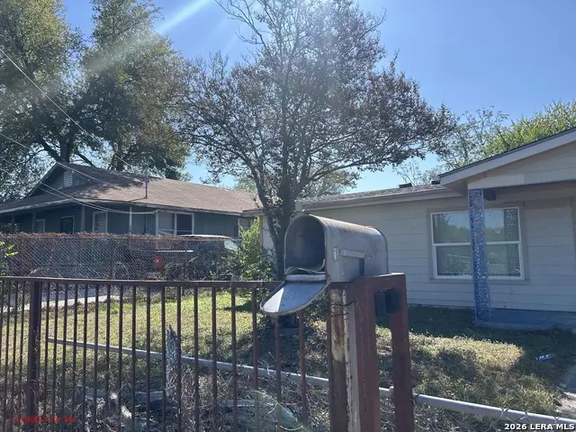 2618 Lombrano St, San Antonio, TX 78228 - #2