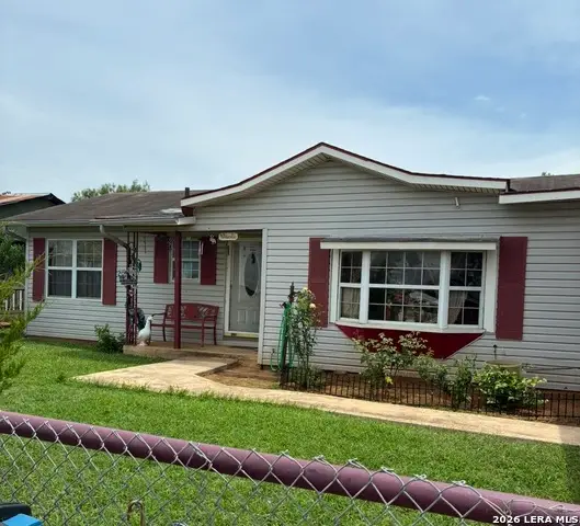 323 E White St, Dilley, TX 78017 - #1