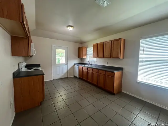 239 Rosalie Dr, New Braunfels, TX 78130 - #3