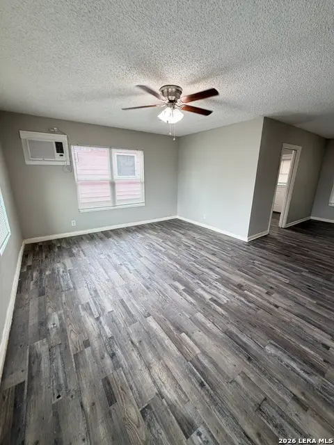 107 Fran Fran, San Antonio, TX 78207 - #2