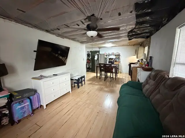 811 Allende, San Antonio, TX 78237 - #2