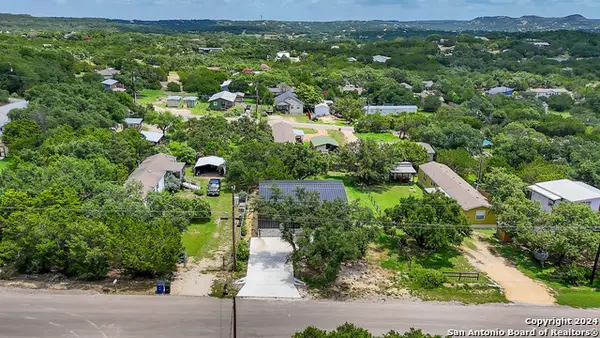 1345 Willow Dr, Canyon Lake, TX 78133