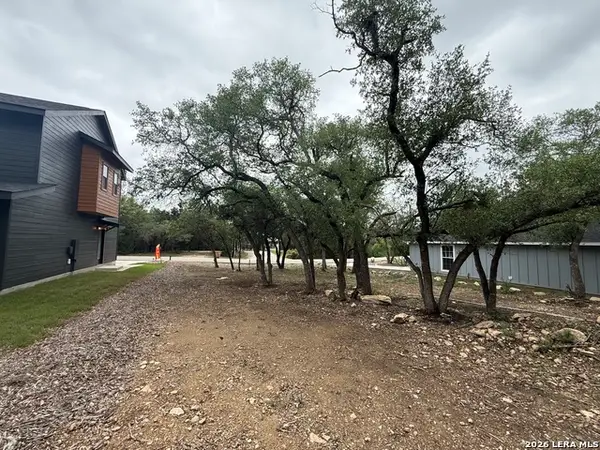 1296 Lonesome, Canyon Lake, TX 78133