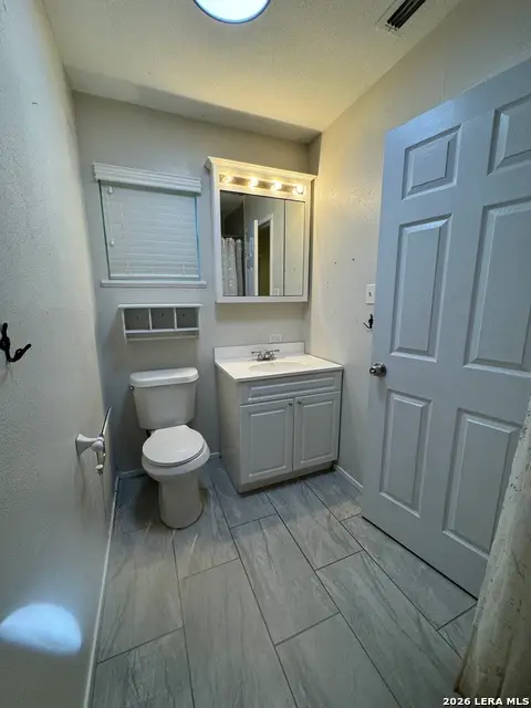 303 Dry Hollow Rd, La Vernia, TX 78121 - #2