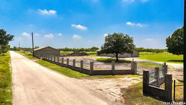 166 Lower Seguin Rd, Marion, TX 78124 - #3