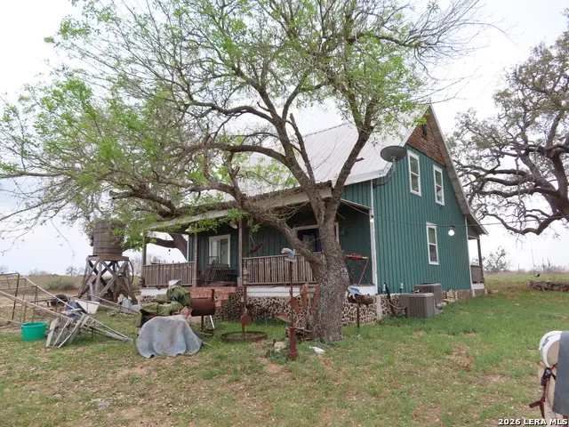 678 Tank Hollow Rd, Poteet, TX 78065 - #2