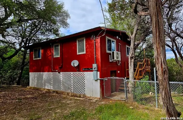 158 Mountain Spur Dr, Lakehills, TX 78063 - #1