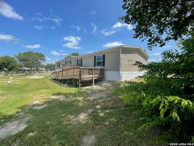 729 Saddle Dr, Bandera, TX 78003 - #2