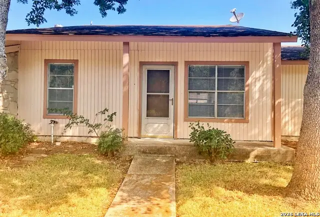 1051 Country Club Dr #18, Seguin, TX 78155 - #1