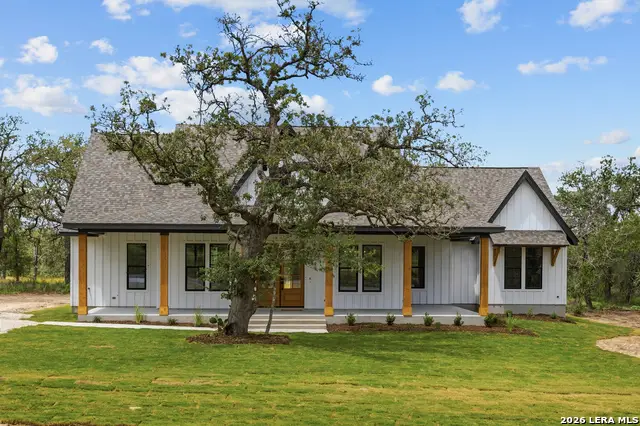 108 Syrah St, La Vernia, TX 78121 - #1
