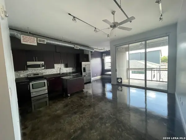 831 S Flores Street #3210, San Antonio, TX 78204