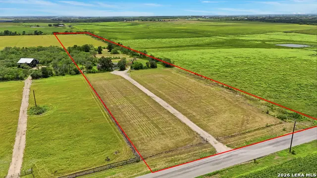 670 Nickerson Farms Rd, Seguin, TX 78155 - #1