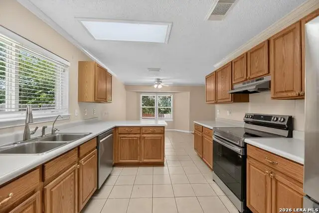 8626 Park Olympia, Universal City, TX 78148 - #3