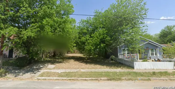 938 S Pine Street, San Antonio, TX 78210