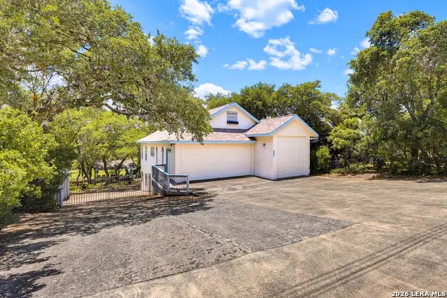 928 Pebble Beach Rd, Lakehills, TX 78063 - #2