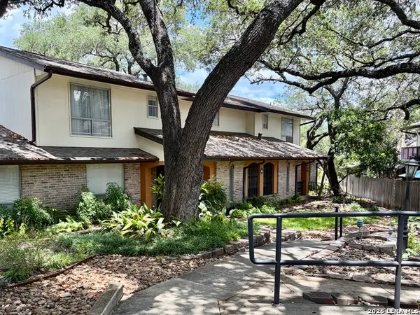 8915 Datapoint Dr #44B, San Antonio, TX 78229