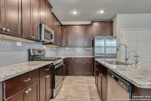 1945 Edelweiss, New Braunfels, TX 78130 - #3