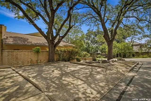 3800 E Songbird Ln, San Antonio, TX 78229 - #2