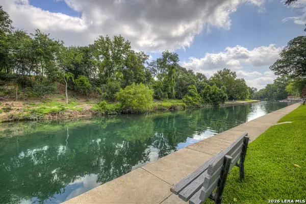 500 N Market # 105, New Braunfels, TX 78130