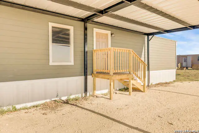 2811 Cr 467, Devine, TX 78016 - #2