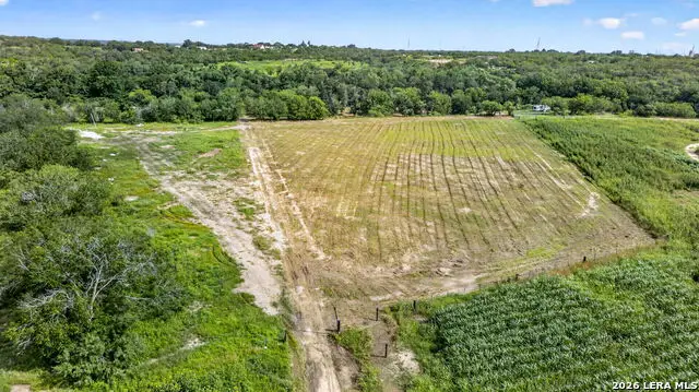 5354 Labus Rd, Elmendorf, TX 78112 - #2