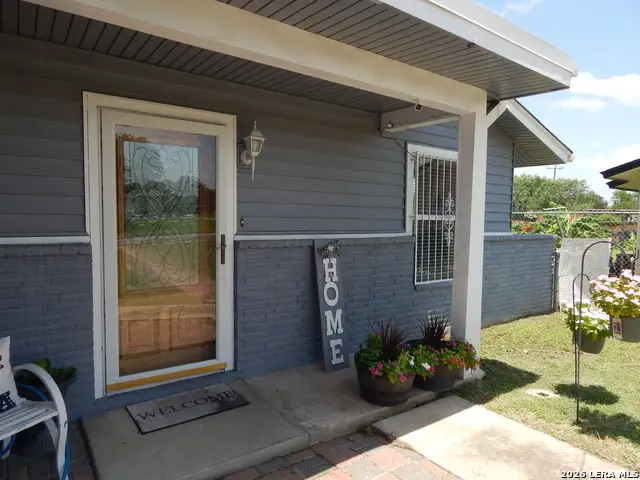1807 Ann Arbor Dr, San Antonio, TX 78224 - #2