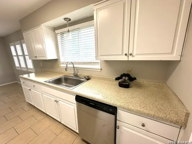 129 Cloverleaf Dr, Schertz, TX 78154 - #3