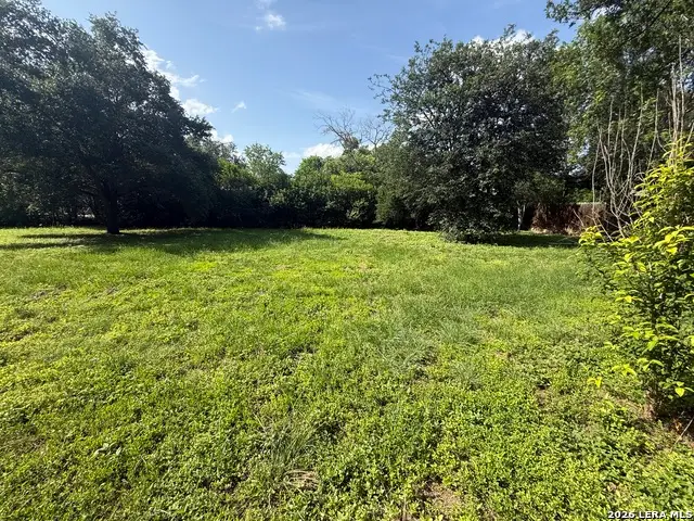4014 Meadow Ridge St, San Antonio, TX 78210 - #3