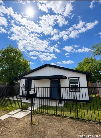 915 N San Marcos, San Antonio, TX 78207