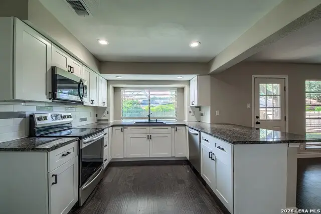 2622 Oak Leigh St, San Antonio, TX 78232 - #3