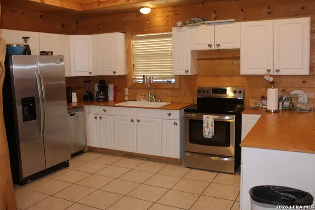 896 Old Rocksprings Road, Leakey, TX 78873 - #2
