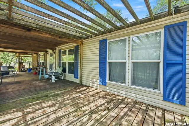 216 Oak Grv, La Vernia, TX 78121 - #3