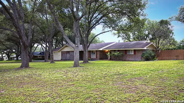 5164 Star Trek Dr, Beeville, TX 78102 - #3